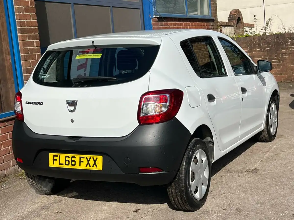 2016-dacia-sandero-12-access-big-2