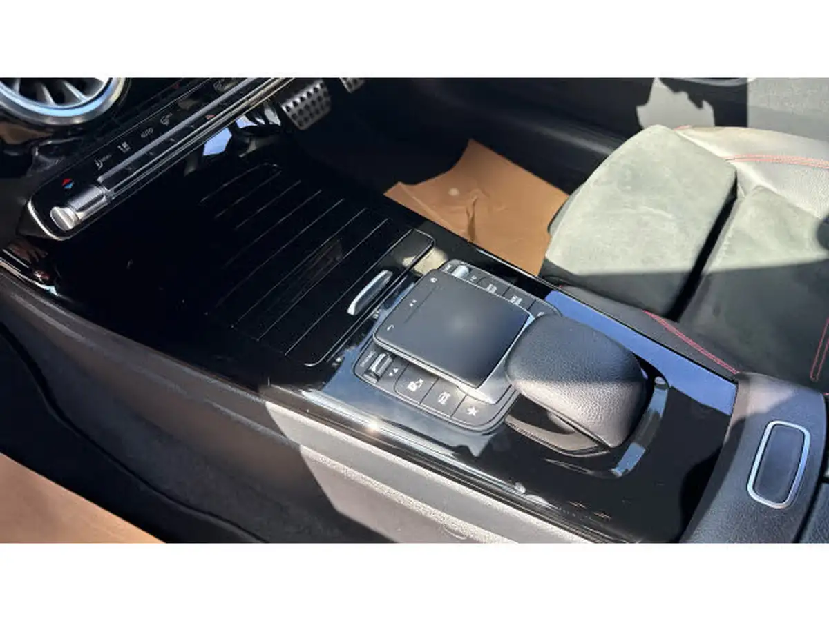 2022-mercedes-benz-a-class-13-a180-amg-line-premium-hatchback-5d-7g-dct-big-12