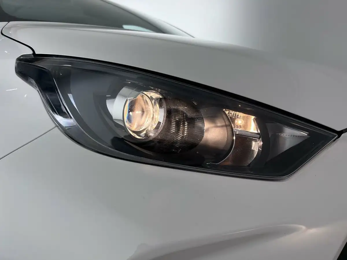 2022-toyota-yaris-15-vvt-i-icon-big-5