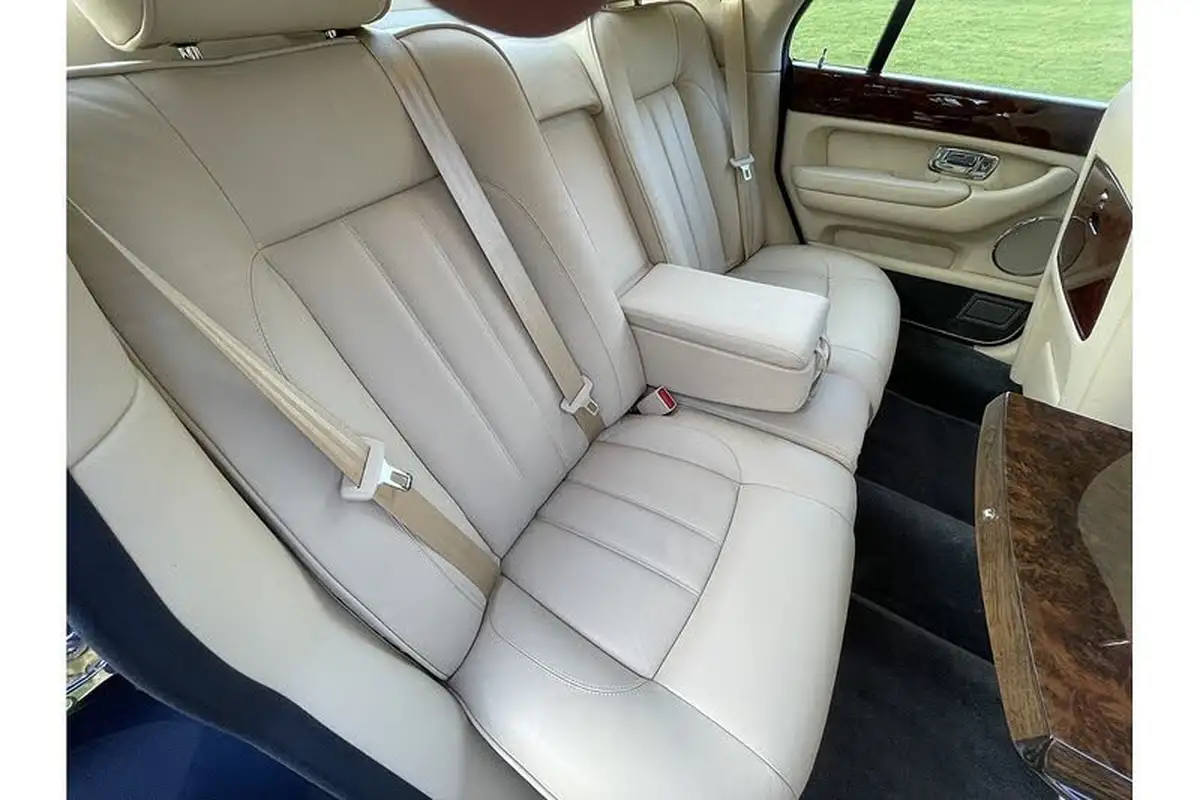 2008-bentley-arnage-68-r-big-18