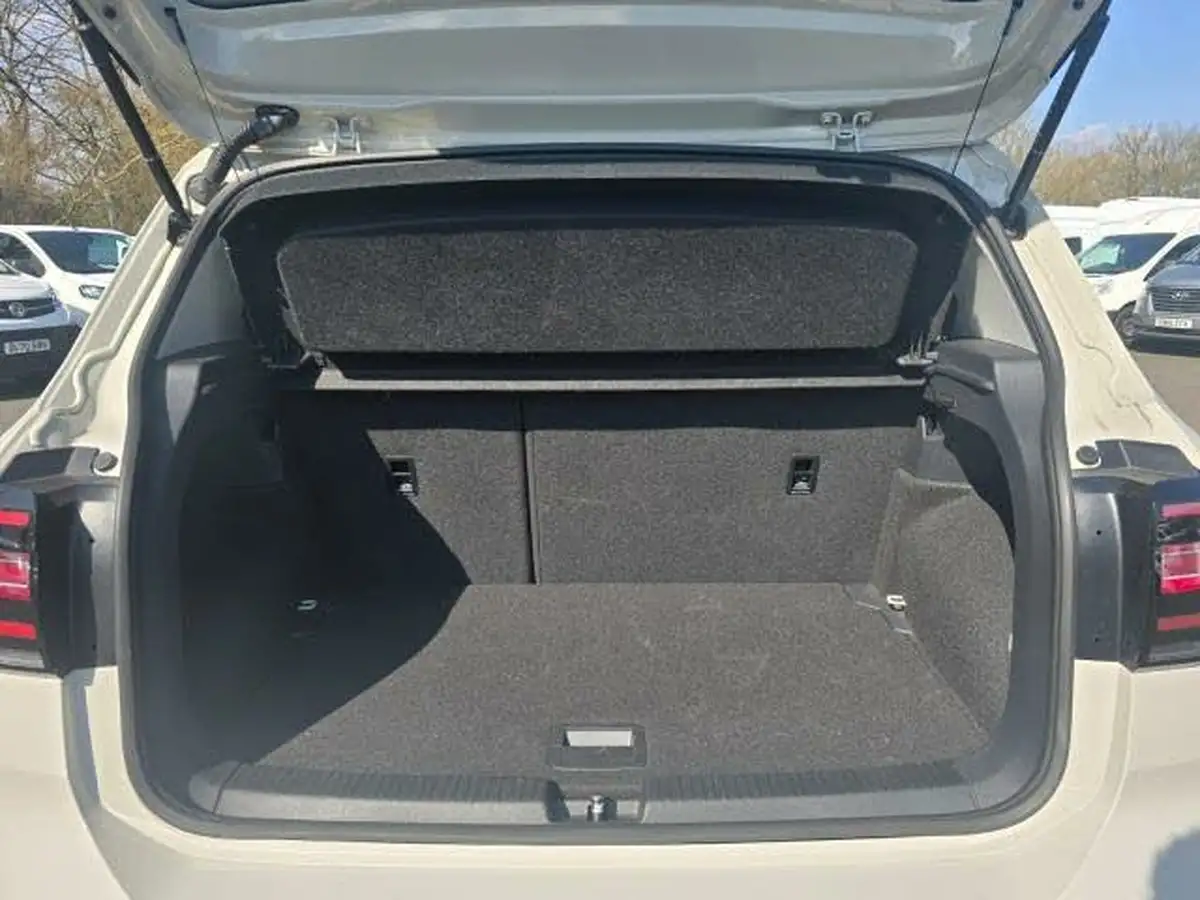 2024-volkswagen-t-cross-10-tsi-move-110ps-dsg-big-23