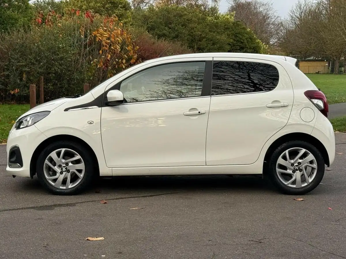 2014-peugeot-108-12-allure-vti-puretech-hatchback-5d-big-7