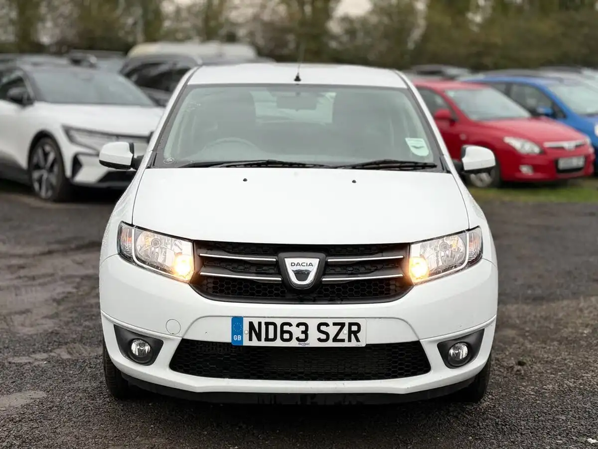 2013-dacia-sandero-09-laureate-big-7