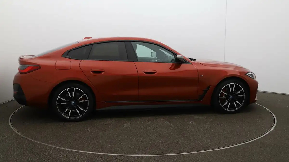 2022-bmw-i4-e-m50-big-46