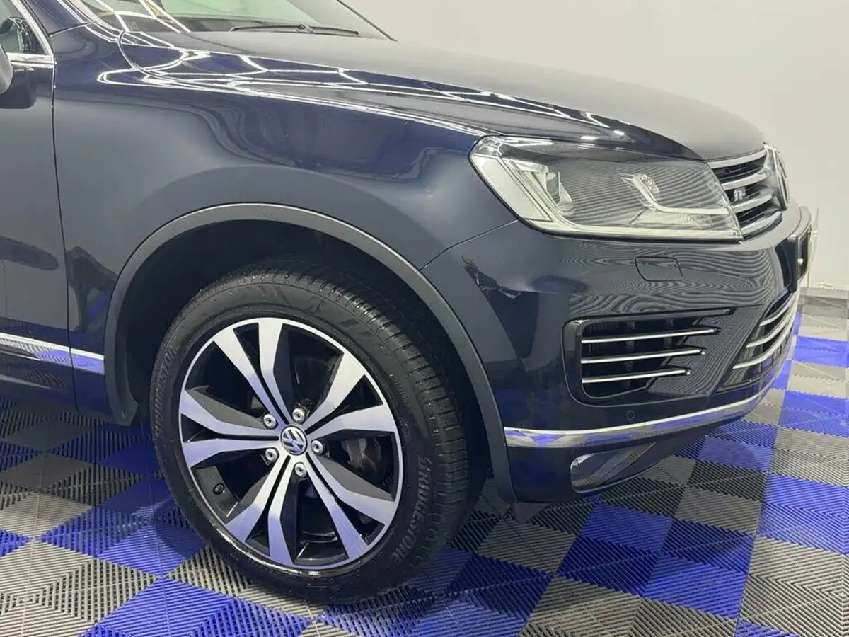 2017-volkswagen-touareg-30tdi-r-line-204ps-ss-2970cc-big-2