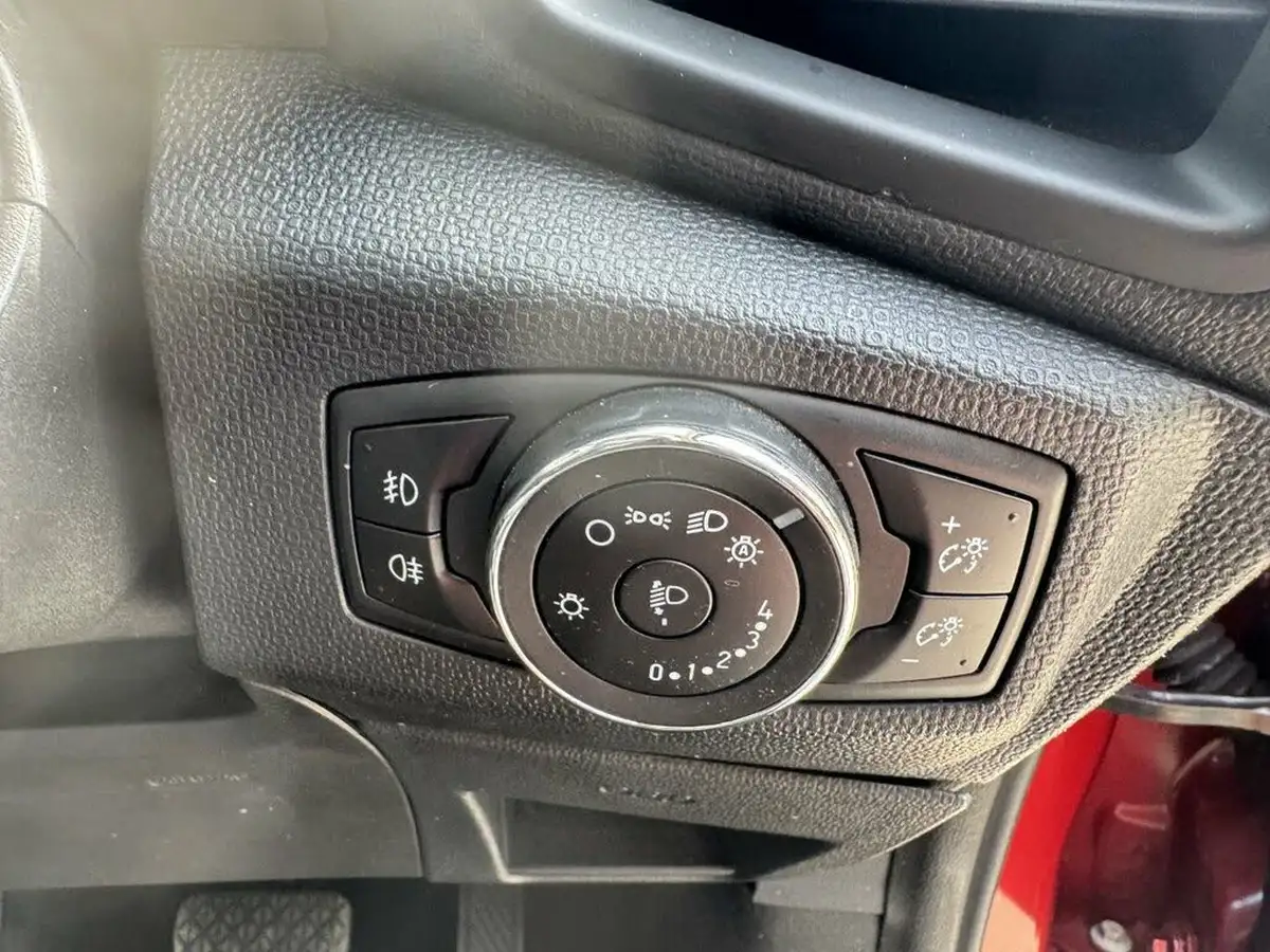 2019-ford-ecosport-10t-titanium-125ps-auto-big-40