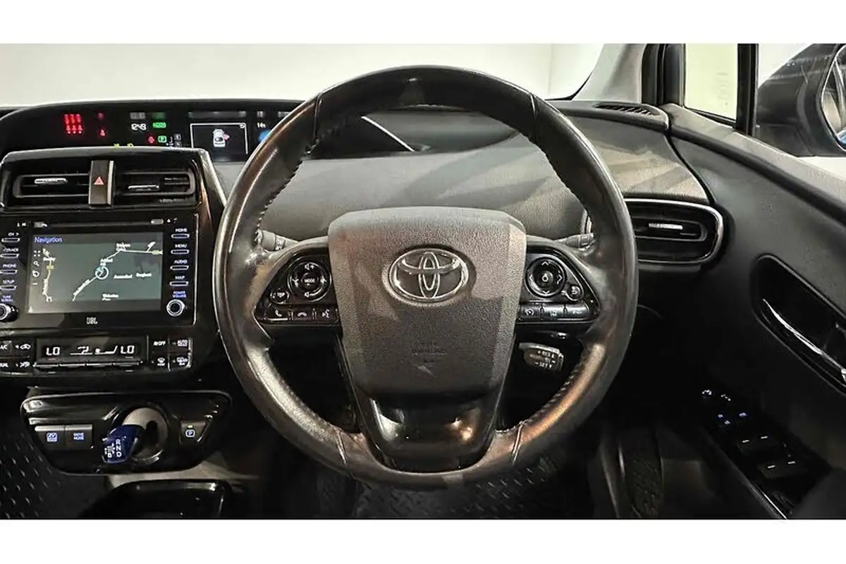 2020-toyota-prius-18-vvt-i-excel-cvt-big-26