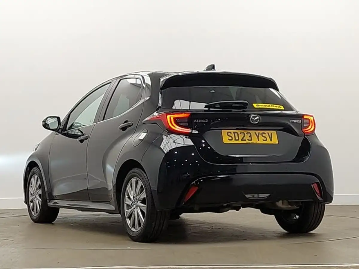 2023-mazda-mazda2-15-select-big-1