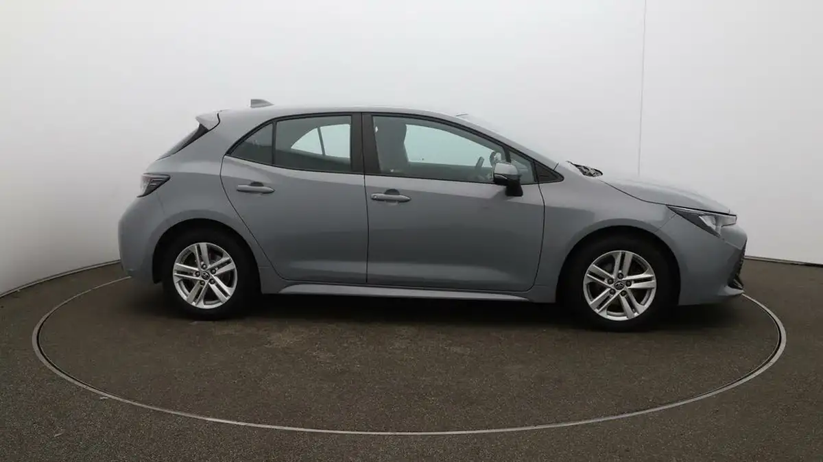 2022-toyota-corolla-18-vvt-i-icon-120bhp-trk-hatchback-5d-big-41