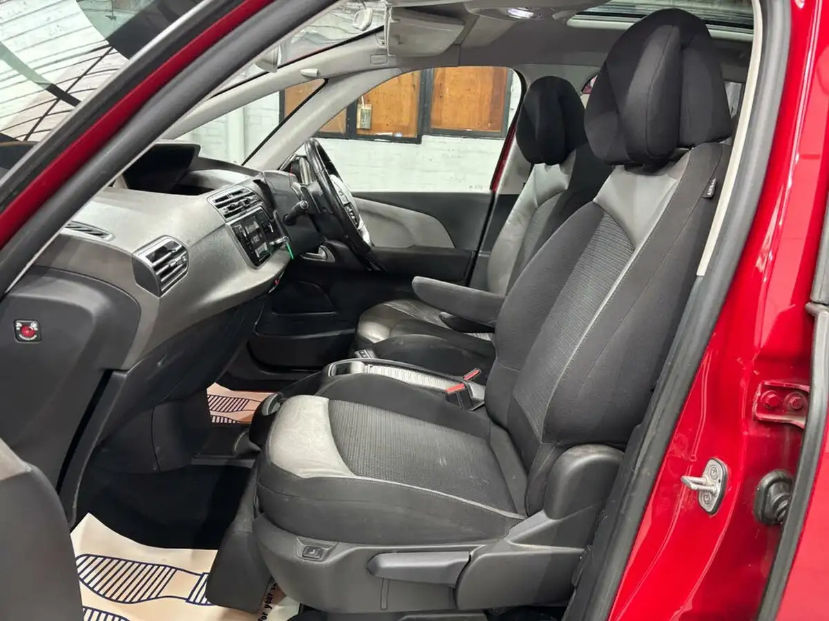 2014-citroen-c4-picasso-16e-hdi-exclusive-airdream-etg6-big-11