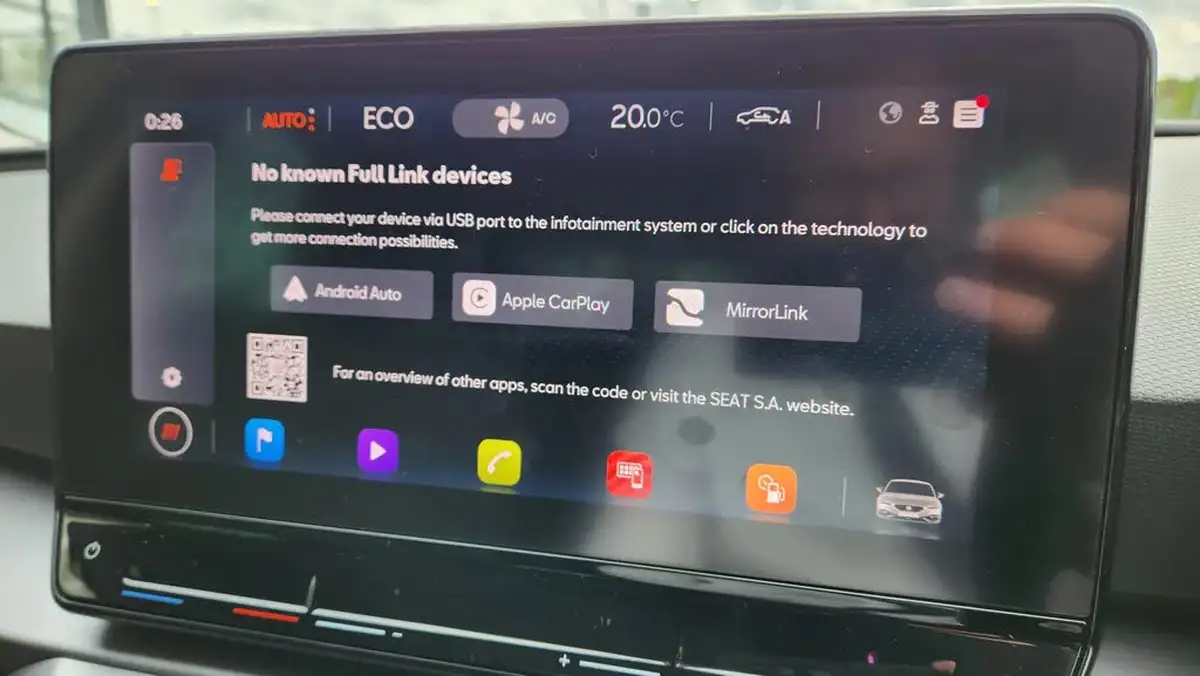 2021-seat-leon-14-e-hybrid-fr-hatchback-big-22