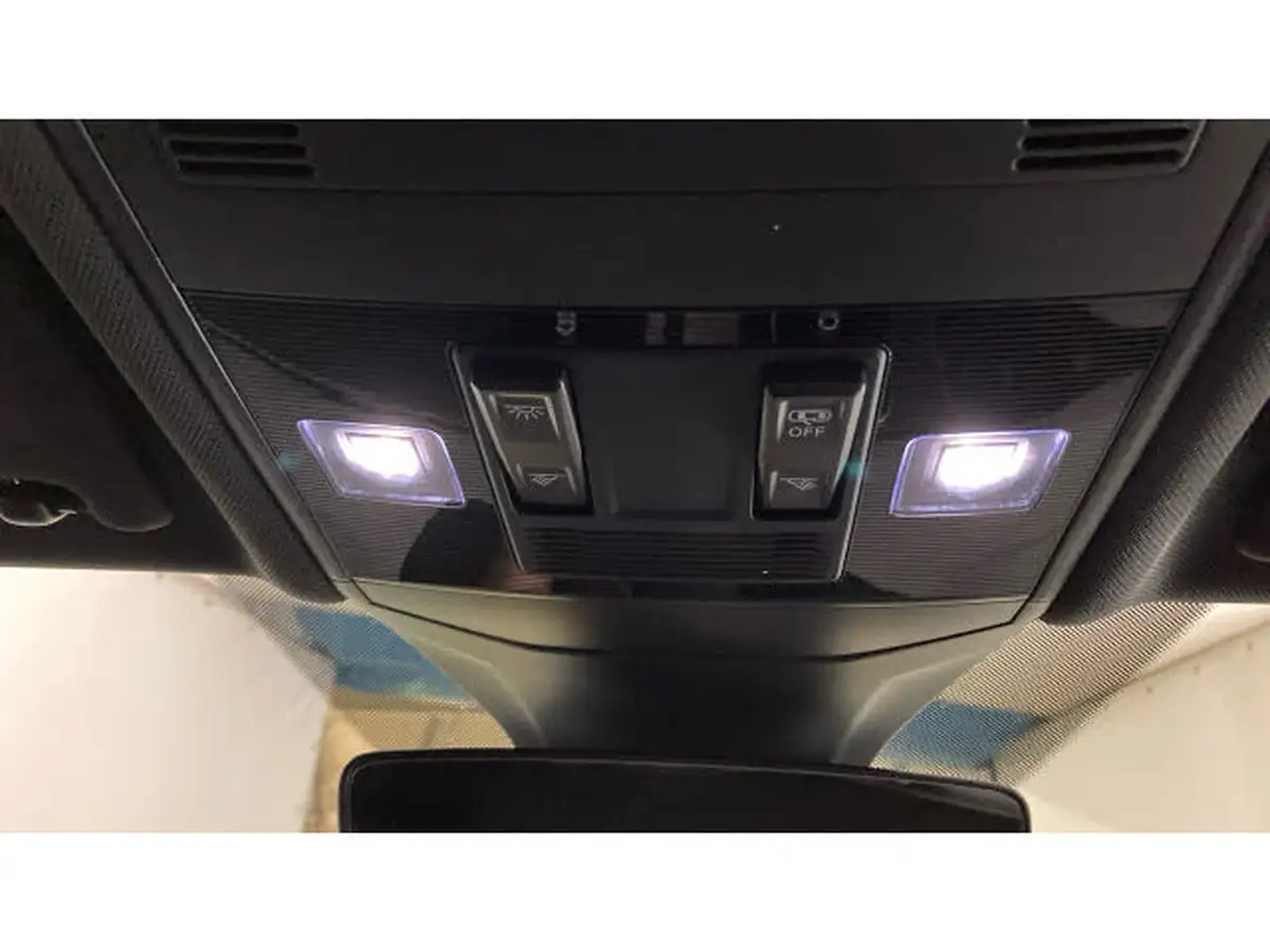 2025-volkswagen-t-cross-10-tsi-r-line-big-32