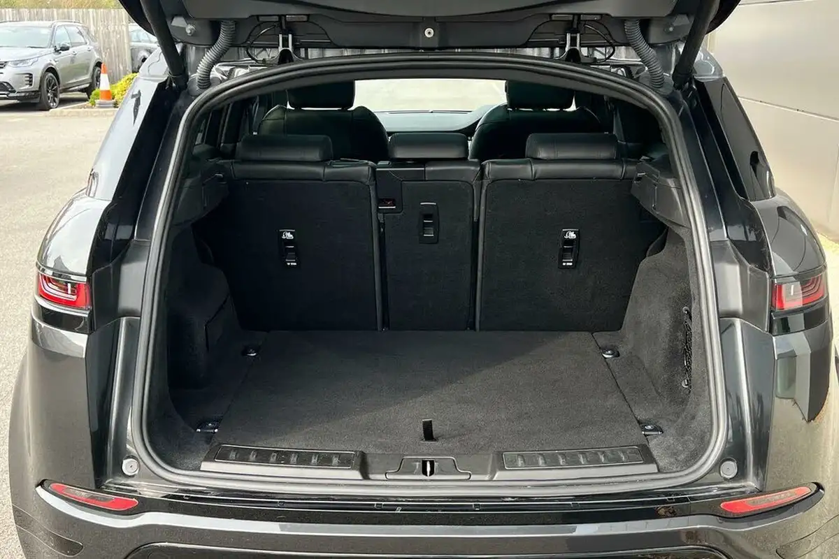 2019-land-rover-range-rover-evoque-20-d240-r-dynamic-hse-big-29
