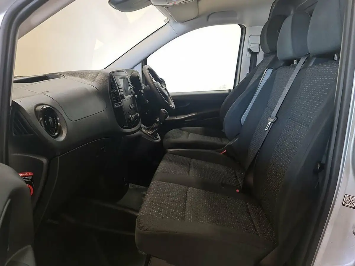 2021-mercedes-benz-vito-18-cdi-114-progressive-l2-panel-big-8