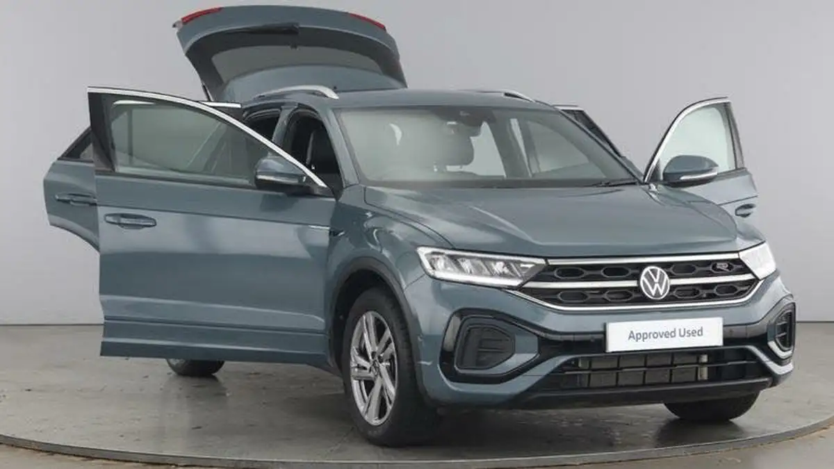 2024-volkswagen-t-roc-15-tsi-r-line-hatchback-5d-dsg-big-9
