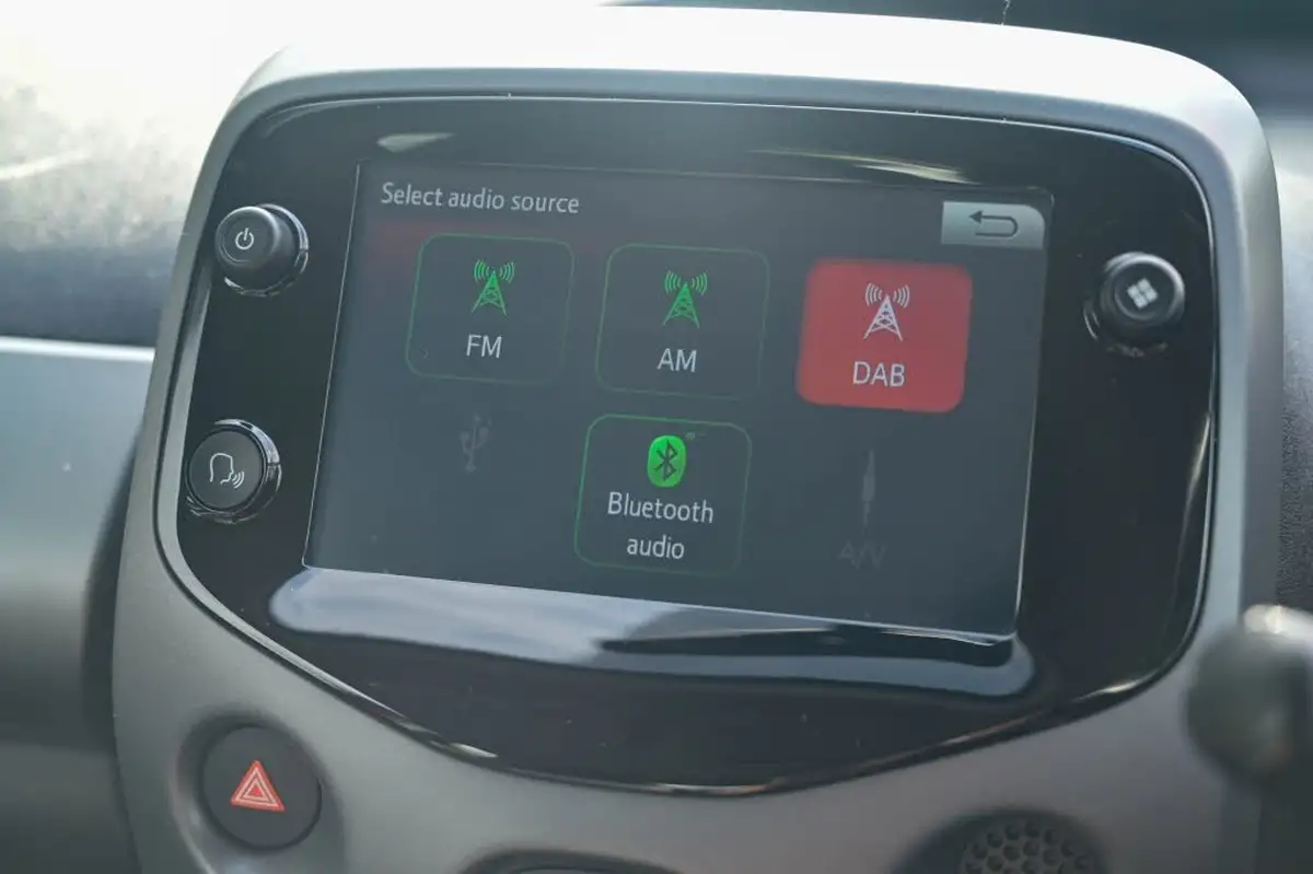 2020-toyota-aygo-10-vvt-i-x-play-big-26