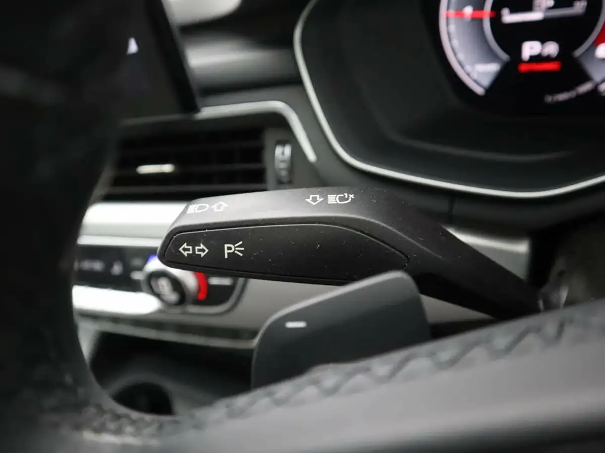 2021-audi-a4-avant-20-35-tdi-technik-big-23