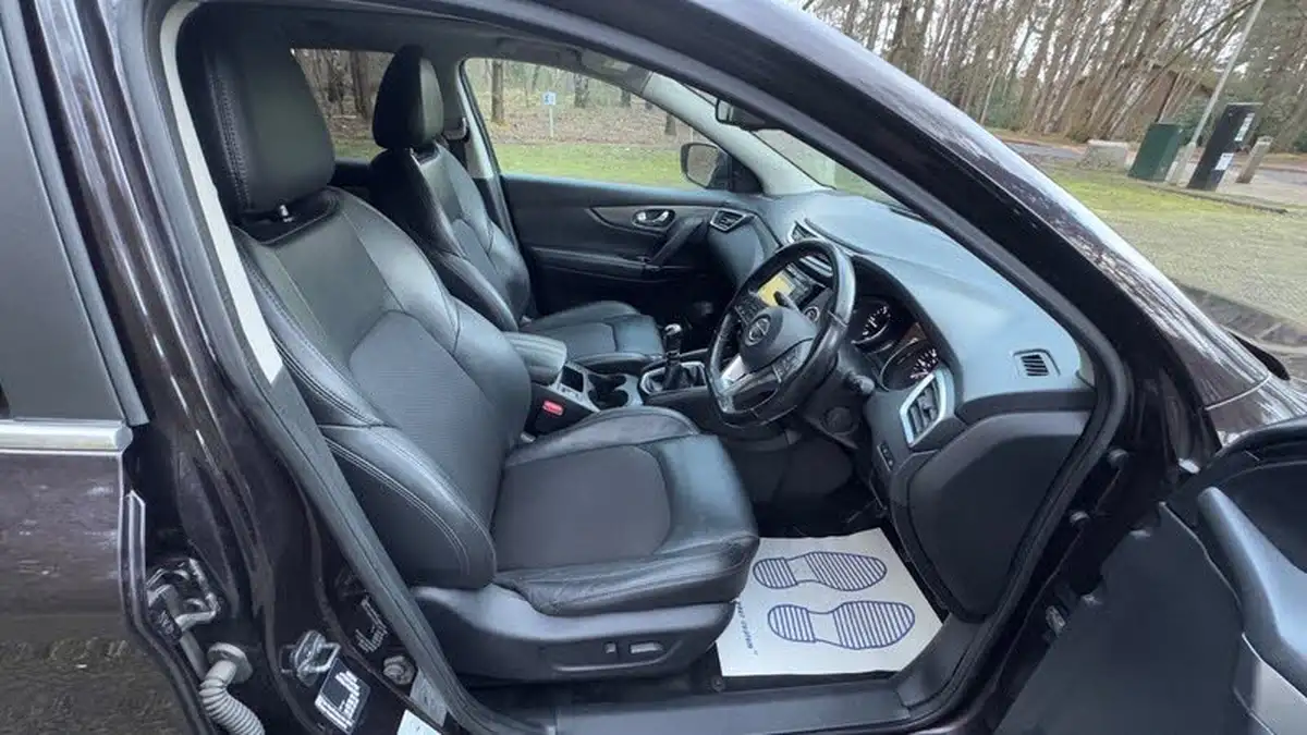 2017-nissan-qashqai-15dci-tekna-big-12