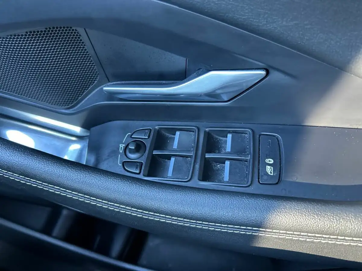 2021-jaguar-e-pace-20-d200-r-dynamic-se-big-17