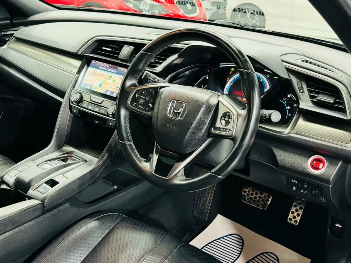 2019-honda-civic-16-i-dtec-ex-tech-packss-hatchback-5d-auto-big-9