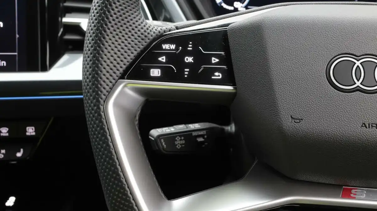 2024-audi-q4-e-tron-45e-black-edition-sportback-auto-big-23