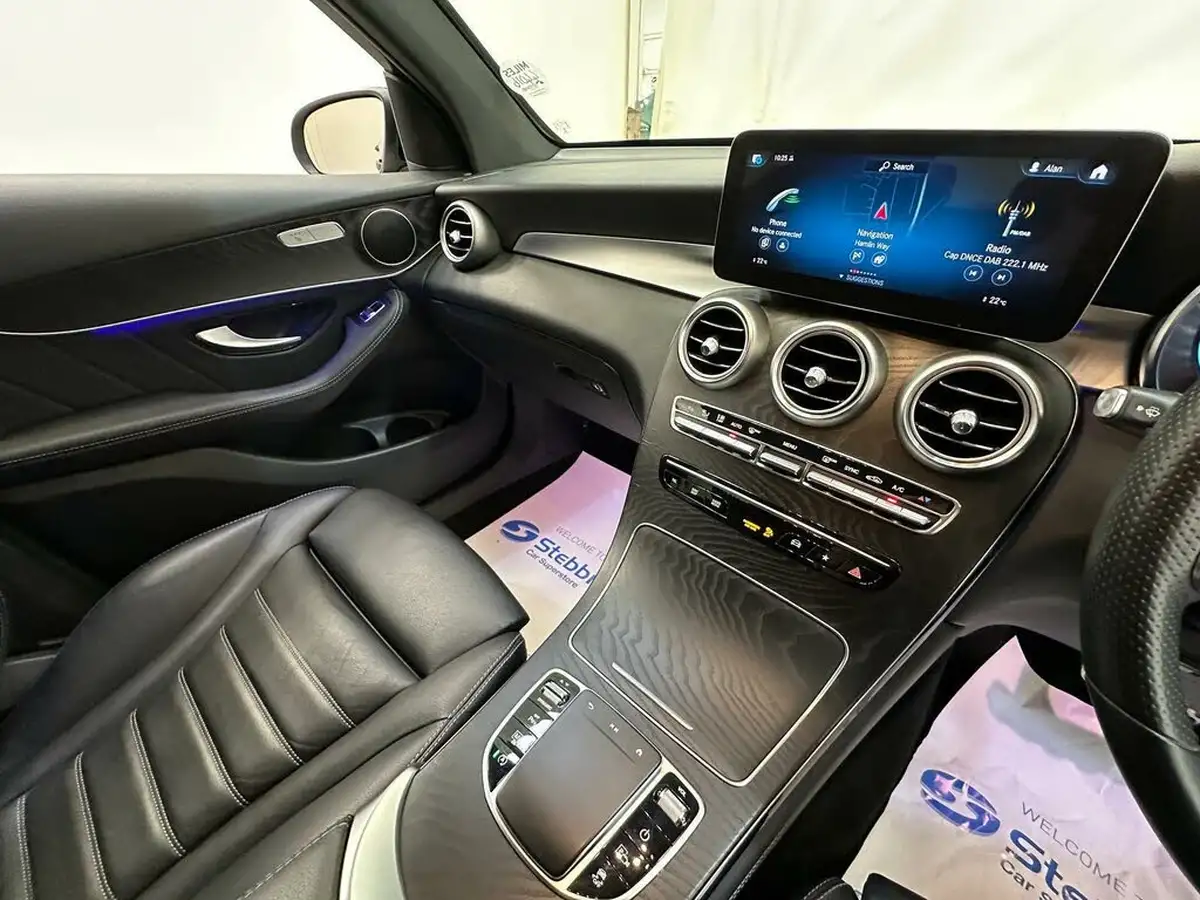 2020-mercedes-benz-glc-class-20d-glc300d-amg-line-premium-station-wagon-5d-big-13