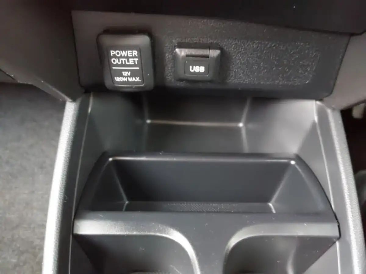 2015-honda-jazz-14-ex-big-12