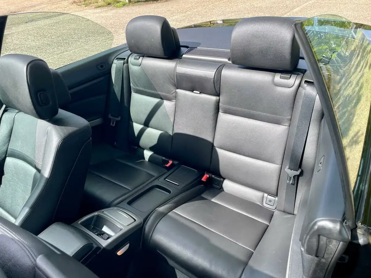 2011-bmw-3-series-20-320i-m-sport-convertible-2d-auto-big-26