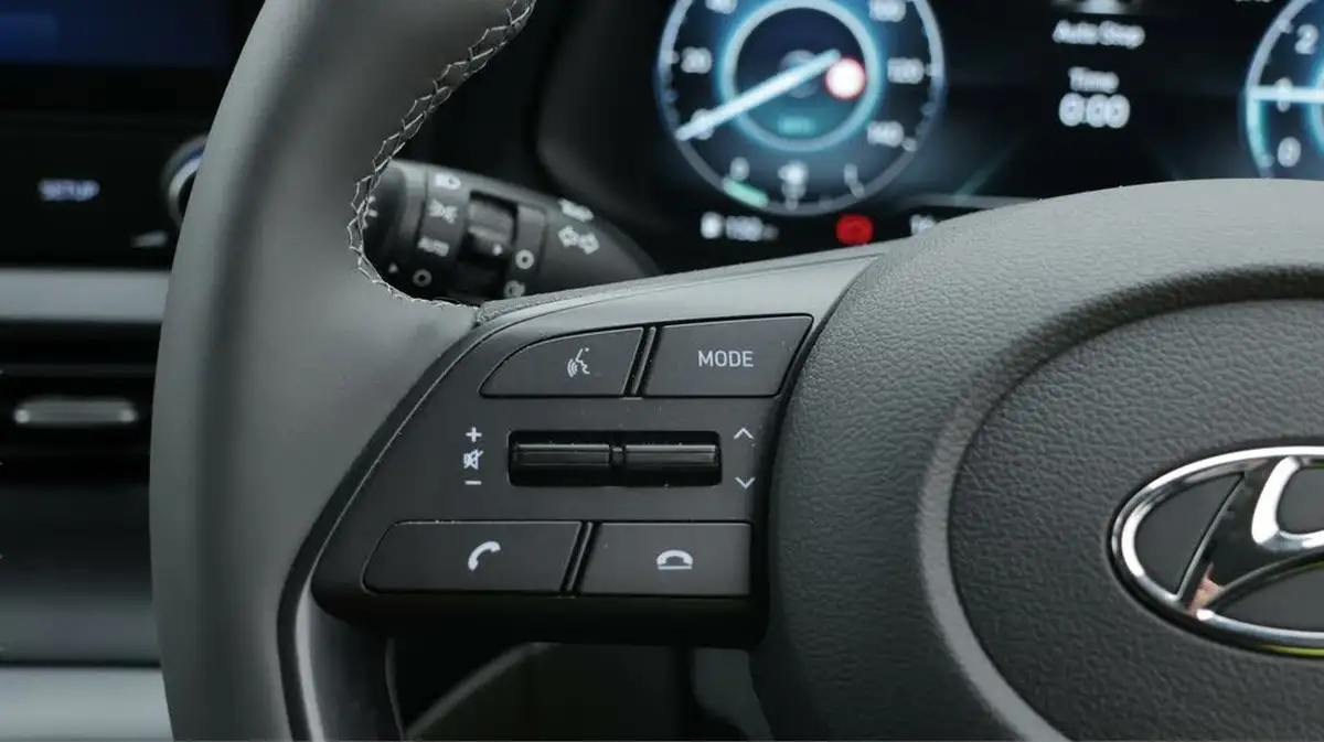 2024-hyundai-bayon-10-t-gdi-ultimate-100ps-48-volt-mhev-dct-big-23
