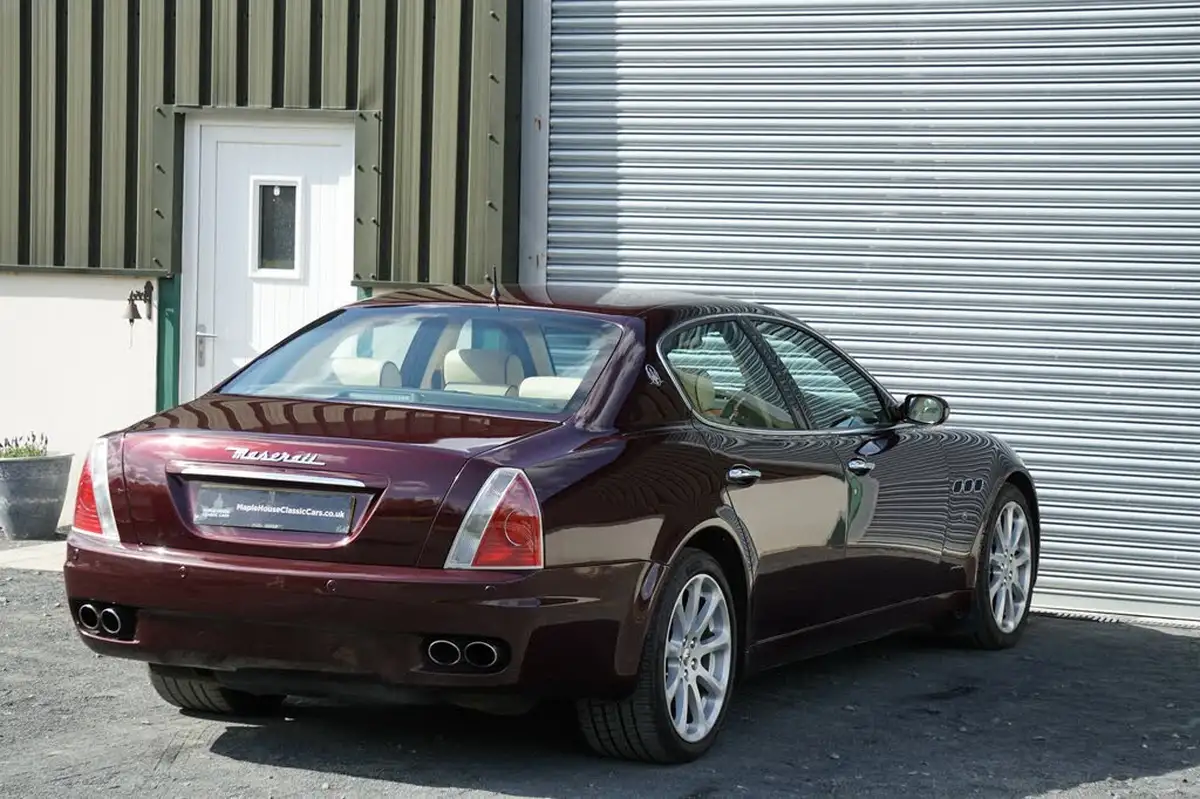 2007-maserati-quattroporte-42-auto-big-48