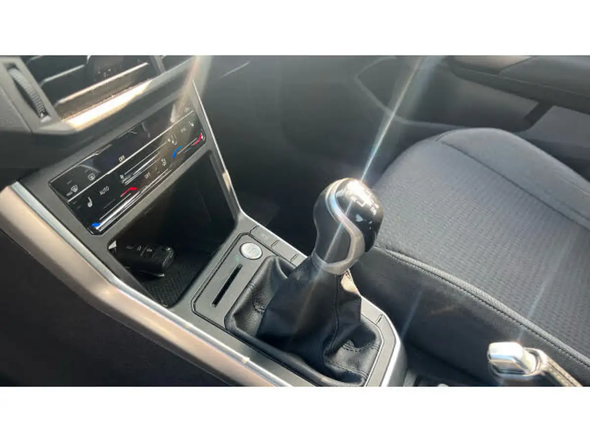 2022-volkswagen-taigo-10-tsi-life-95ps-big-12