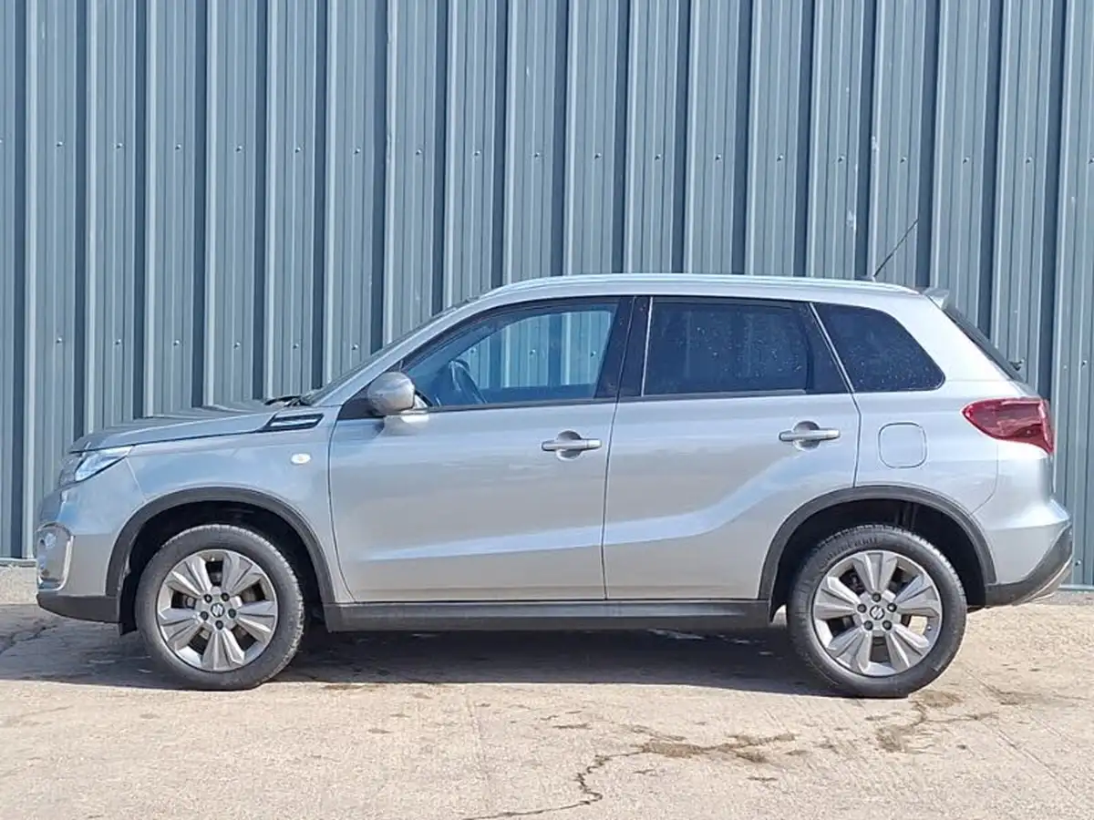 2022-suzuki-vitara-14-boosterjet-sz-t-big-3