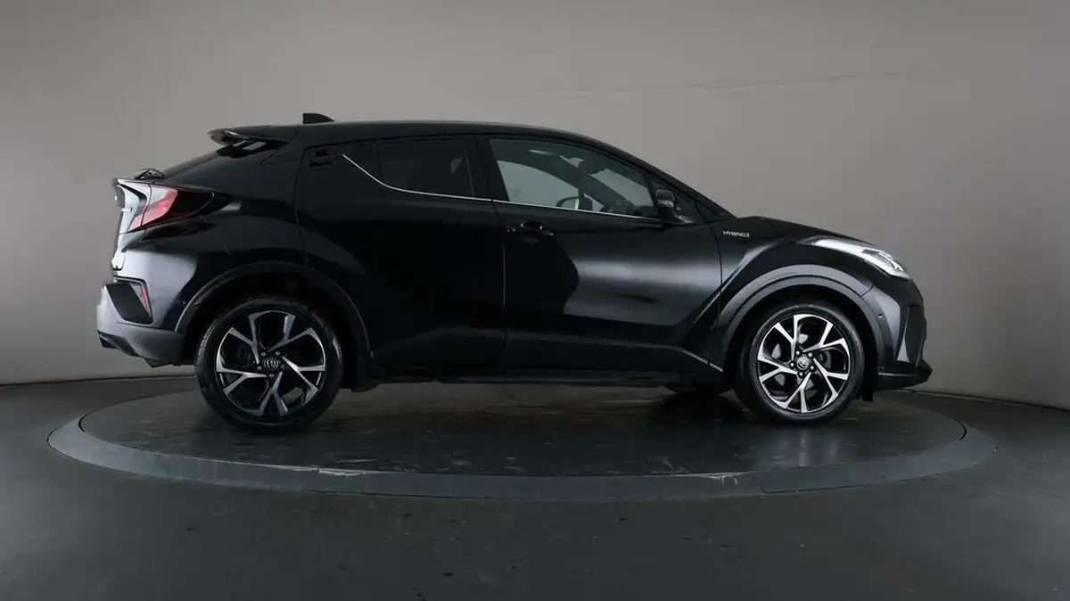 2021-toyota-c-hr-18-vvt-i-design-big-54
