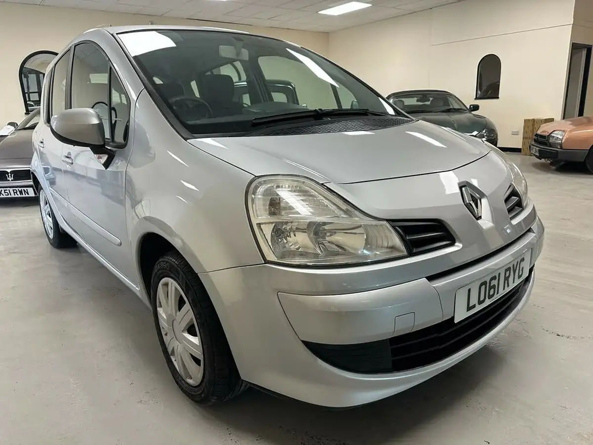 2011-renault-grand-modus-15td-expression-15dci-big-0