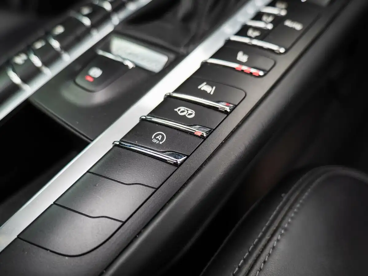 2019-porsche-macan-30-v6-s-big-26