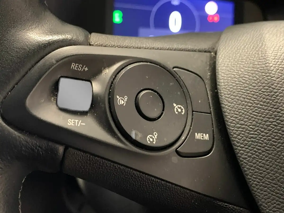 2021-vauxhall-corsa-e-sri-premium-big-19