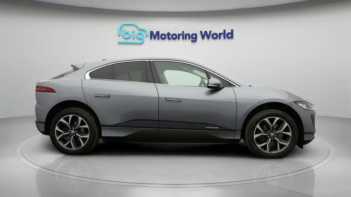 2020-jaguar-i-pace-ev400-hse-big-7