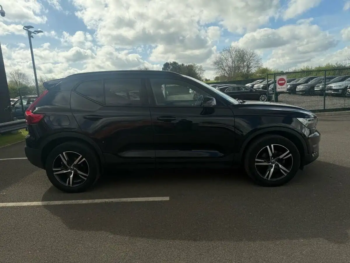 2021-volvo-xc40-15-t3-r-design-163bhp-big-7