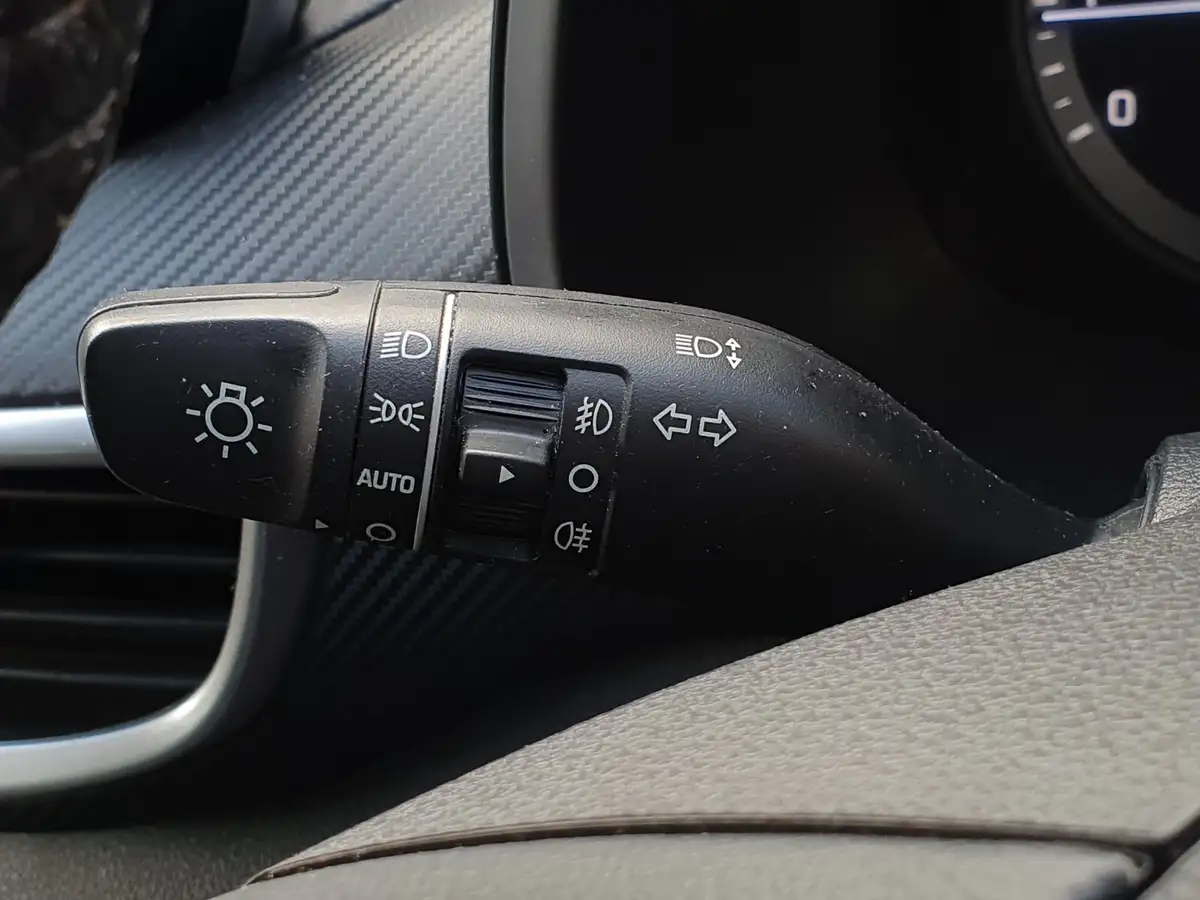 2020-hyundai-tucson-16-gdi-se-nav-big-26