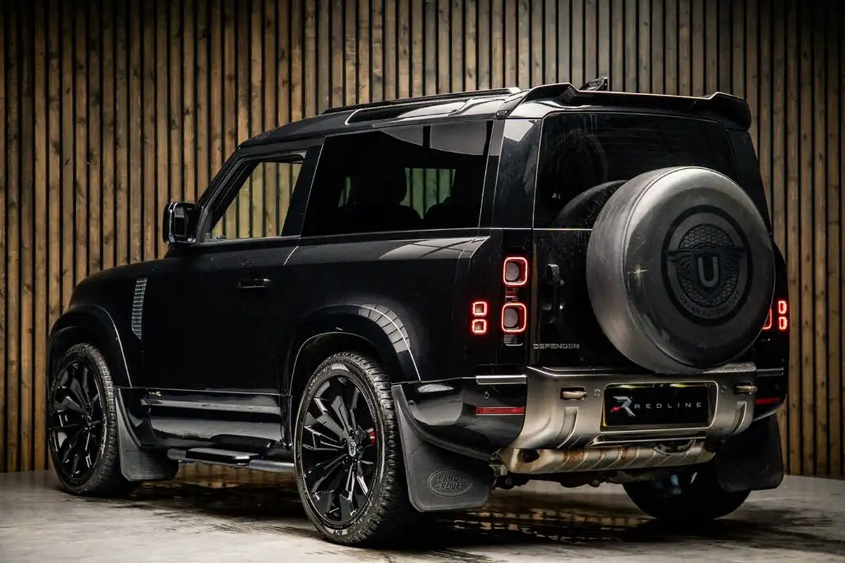 2021-land-rover-90-defender-30-p400-x-big-2