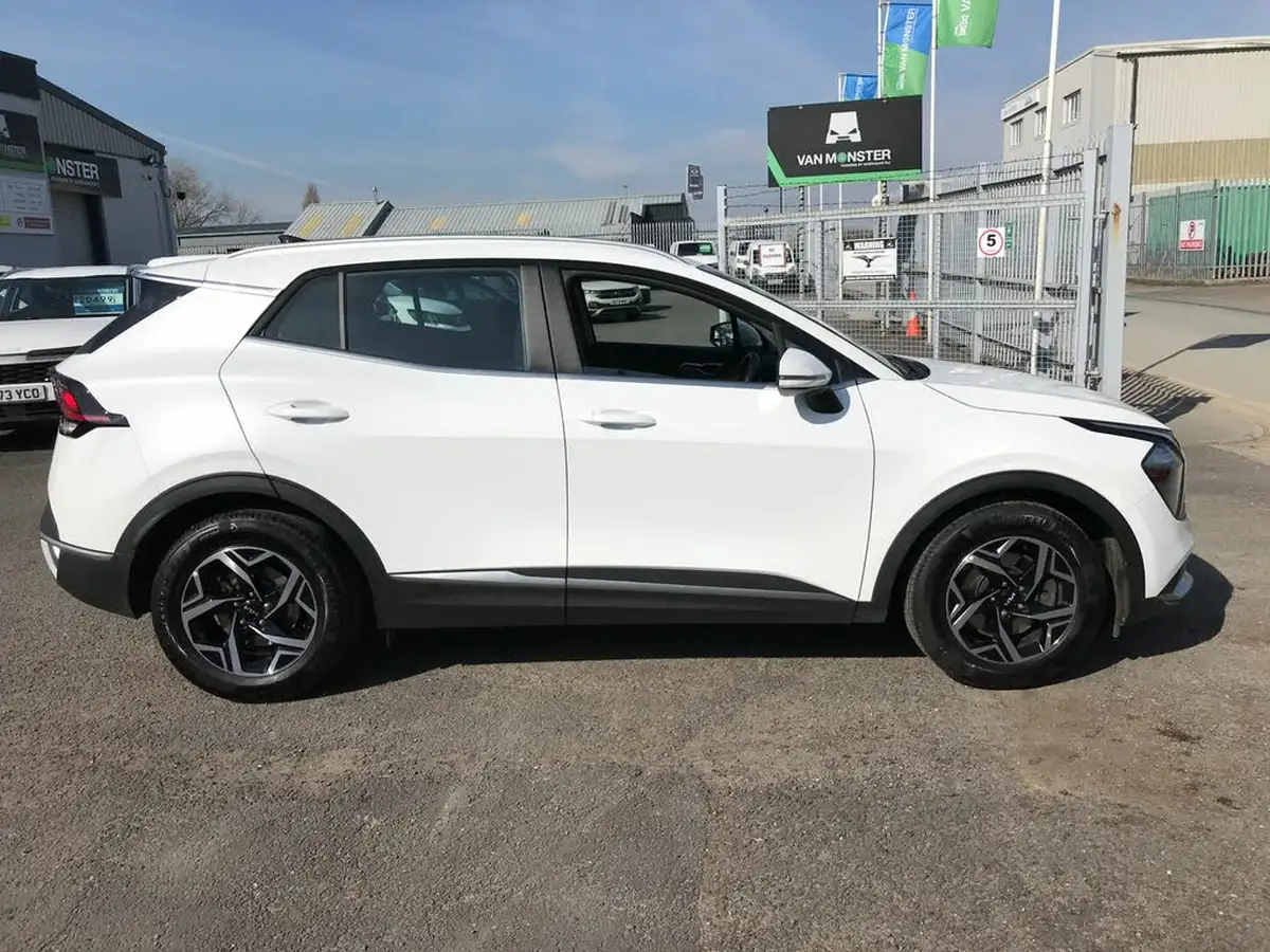 2023-kia-sportage-16-t-gdi-2-148bhp-big-7