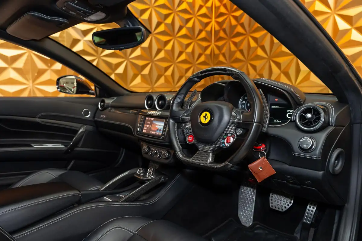 2012-ferrari-ff-63-big-13