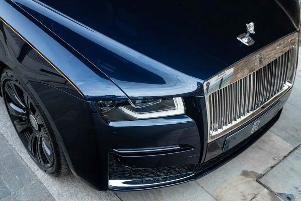 2021-rolls-royce-ghost-675-big-17