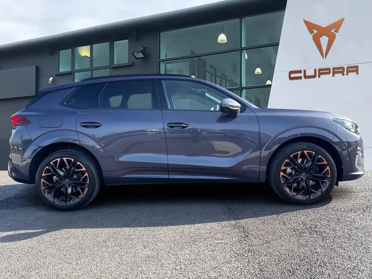2025-cupra-terramar-15-e-hybrid-vz-first-edition-big-2