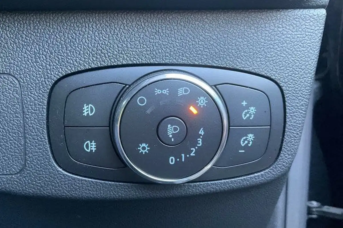 2022-ford-focus-big-33