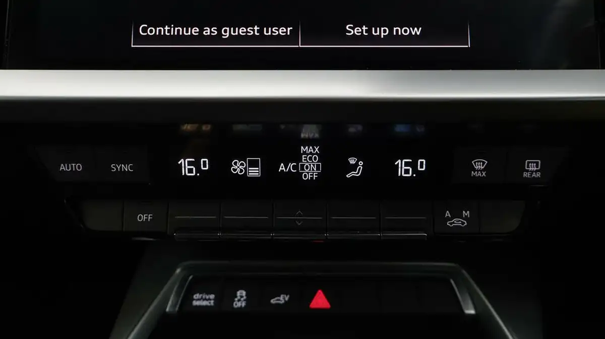 2021-audi-a3-14-40-tfsi-e-s-line-big-12