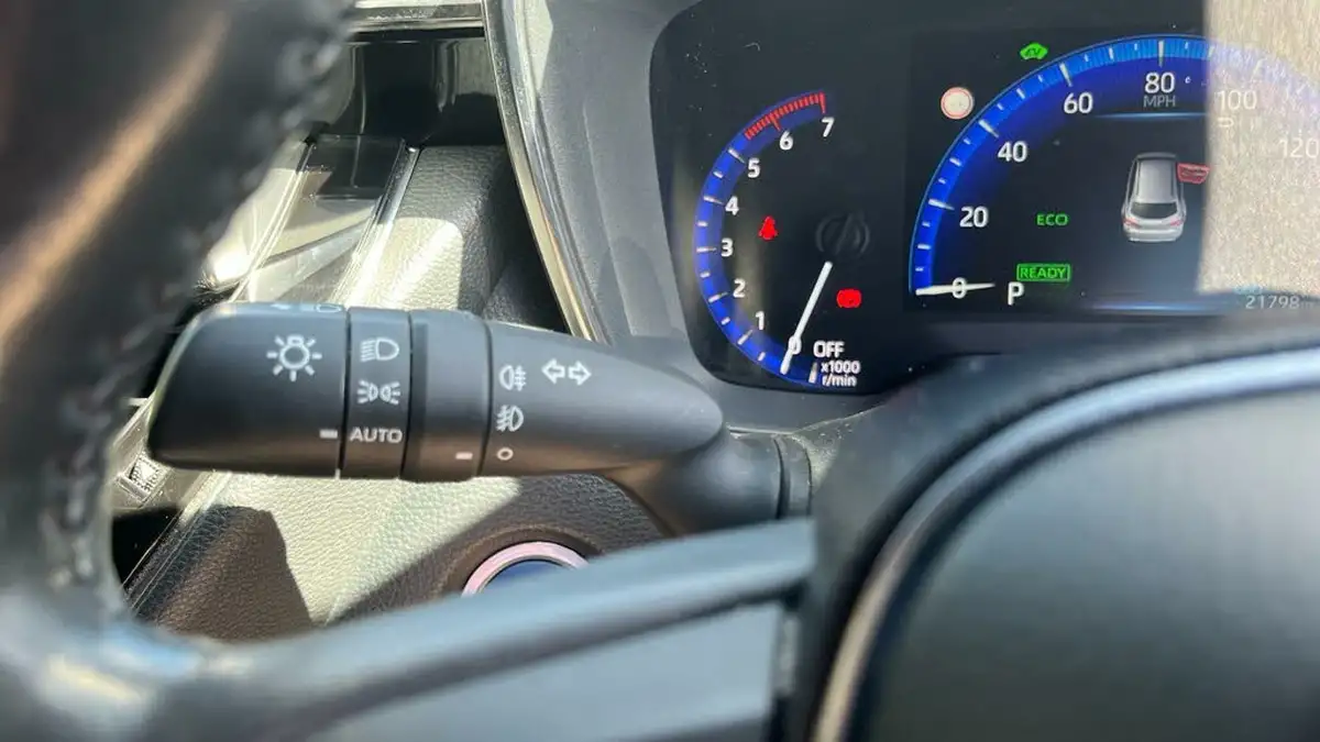 2021-suzuki-swace-18-sz-t-big-26