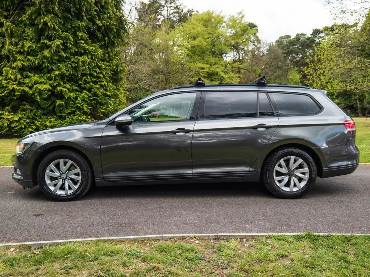 2015-volkswagen-passat-20tdi-bmtss-estate-5d-dsg-big-7