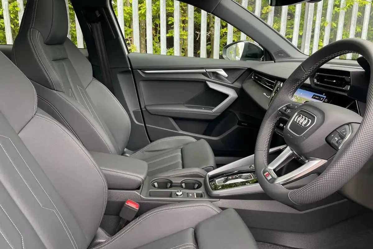 2024-audi-a3-15-35-tfsi-black-edition-sportback-5d-big-25