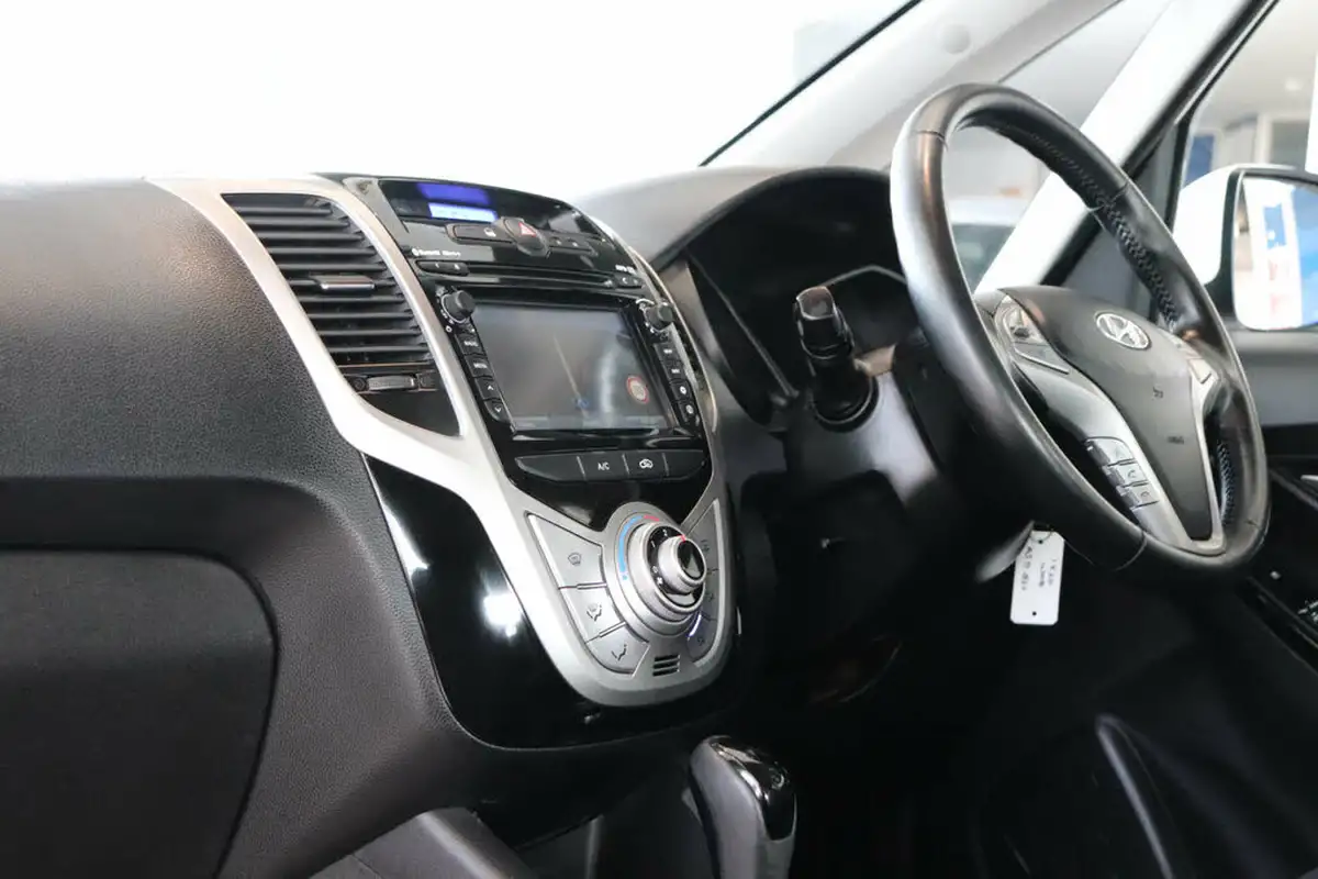 2017-hyundai-ix20-16-se-nav-big-33